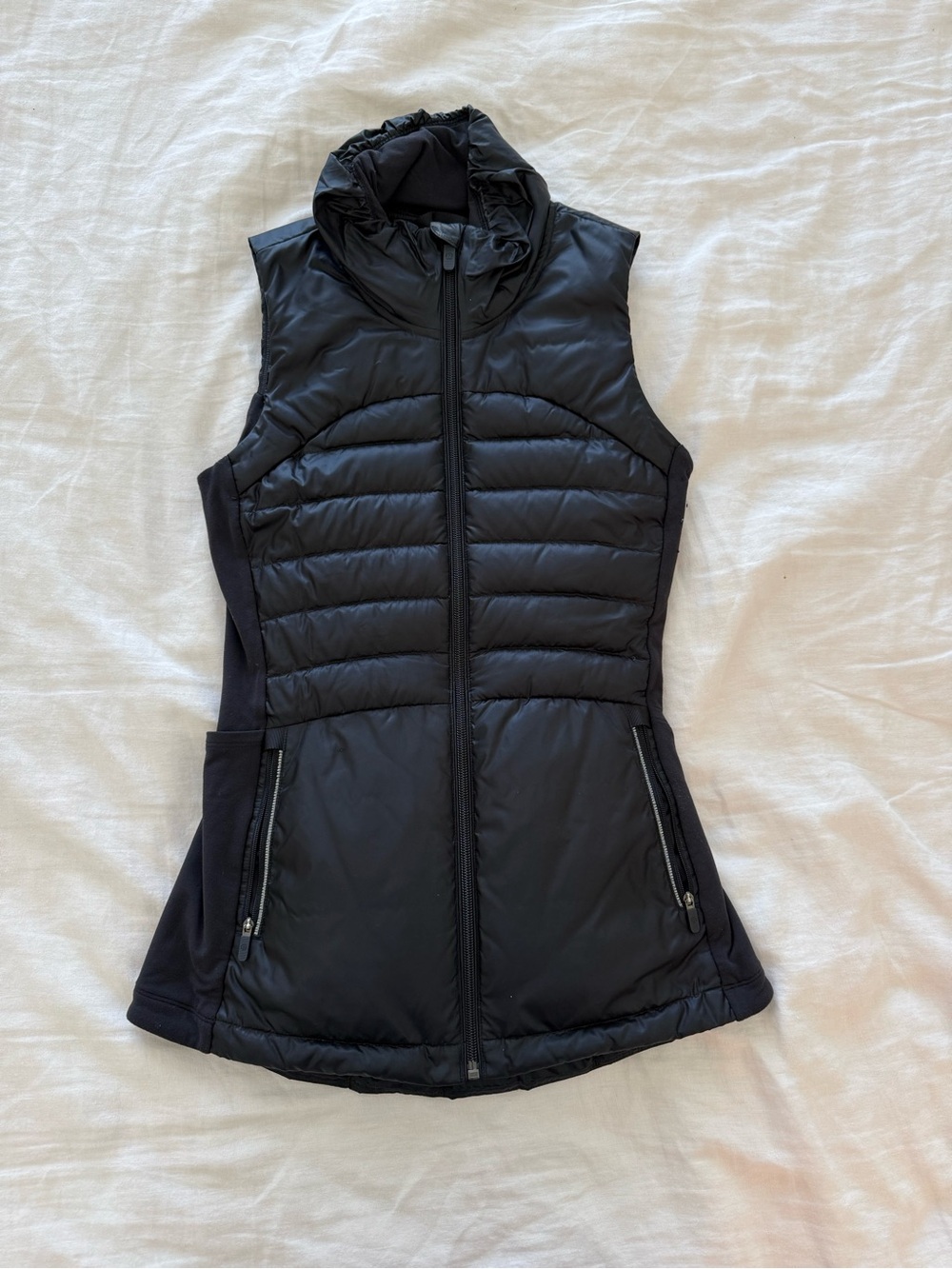 lululemon athletica Black Quilted Hooded Vest - Picture 1 of 5